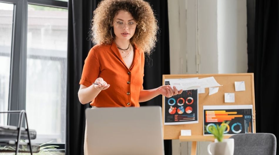 Why Look for a HubSpot Alternative?